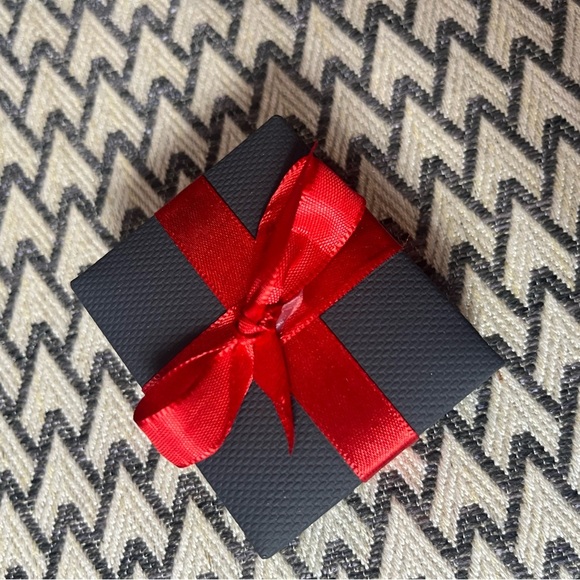 NIB Sterling Silver Earring Set Giftset - Picture 6 of 6